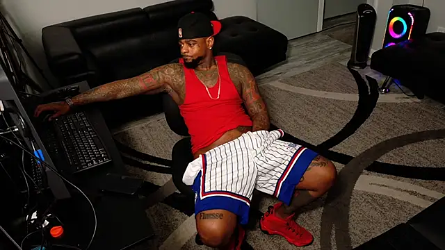 SLANGONDEMHOES online show from February 26, 4:36 am