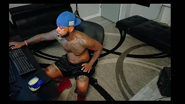 SLANGONDEMHOES online show from October 18, 9:53 pm