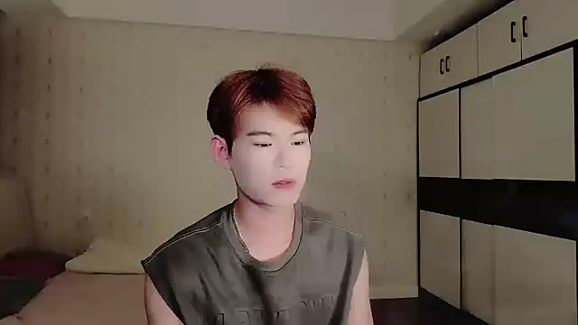 Dancer03 online show from October 4, 2:33 pm