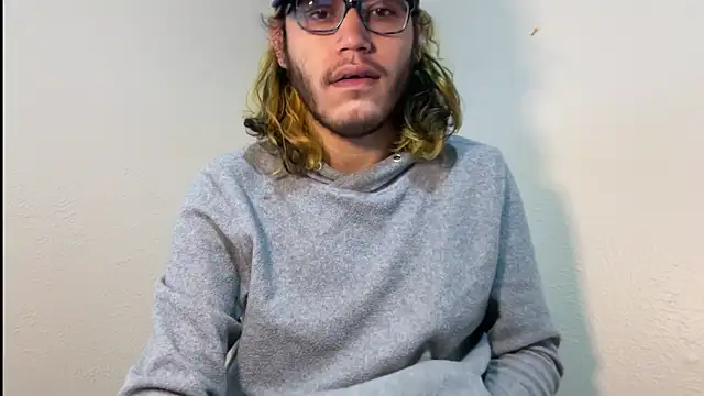 zacthefeetguy online show from February 22, 3:35 pm