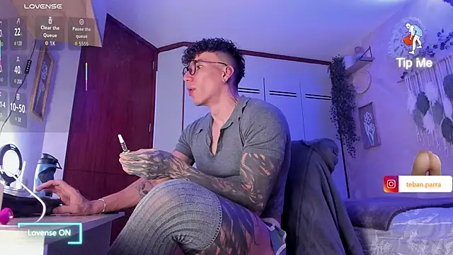 estebandi do online show from October 20, 11:03 am