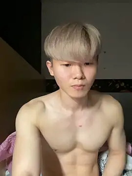 Snapshot of zachlee_69 chatting on October 18, 5:18 pm zachlee 69 online show from October 18, 5:18 pm