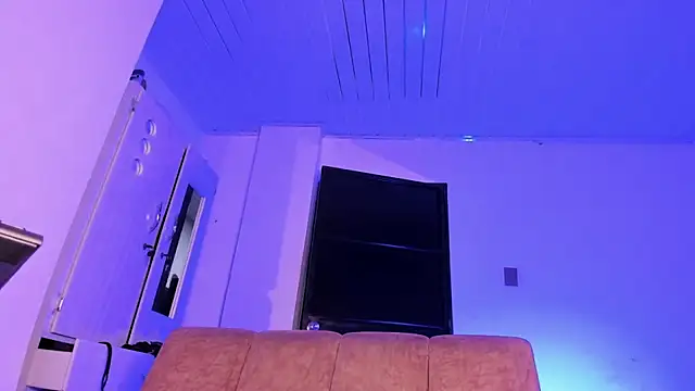 Cj davis  online show from April 11, 2:52 am