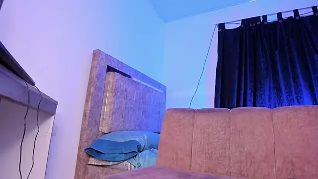 Cj davis  online show from February 15, 2:51 am