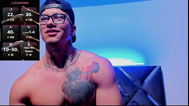 ArnoldSexy  online show from October 20, 2:43 pm