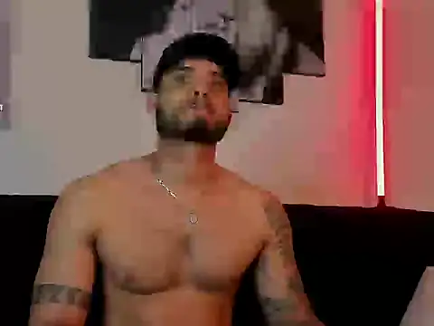 Austin torres  online show from September 27, 3:15 am