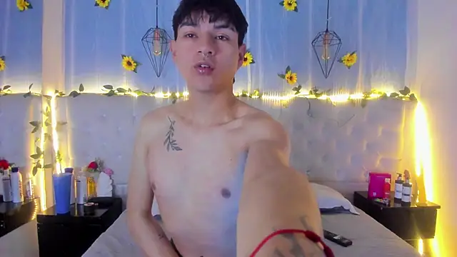 AleAurarashi online show from October 21, 8:06 am