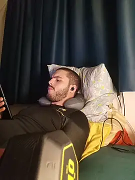 EyesNeverLies online show from October 30, 7:37 pm