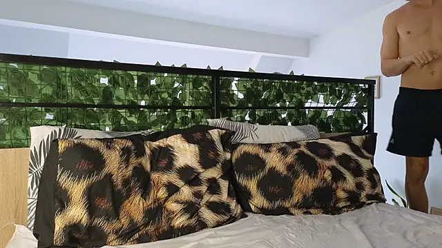 RyanStorm  online show from December 4, 12:01 pm