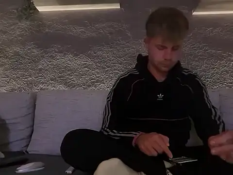 RioBlaze online show from October 27, 9:06 pm