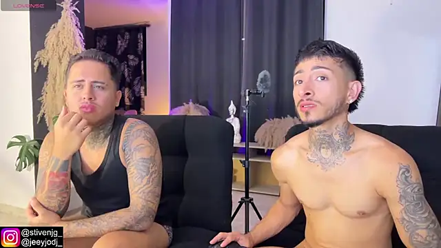 tattoguys cums online show from October 26, 3:08 am