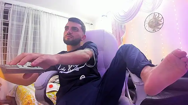 Jeremyy Boy online show from October 6, 3:55 am
