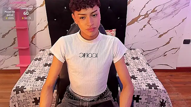 owen sexy25 online show from September 24, 8:18 pm