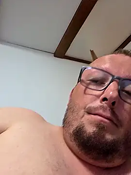 Snapshot of bigdicksklave chatting on September 16, 7:58 pm bigdicksklave online show from September 16, 7:58 pm