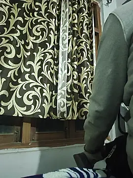 vardh033 online show from January 16, 3:26 pm