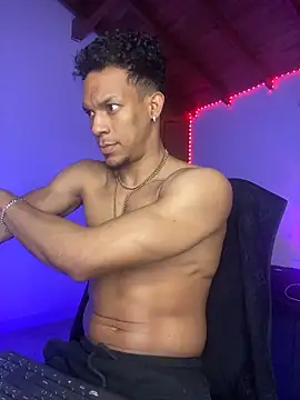 RickKrong  online show from November 14, 3:20 am