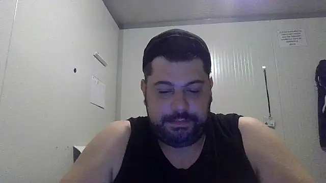 giuseppelovisi85 online show from September 14, 4:03 am