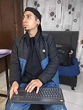 abnerdam01 online show from November 5, 1:46 pm