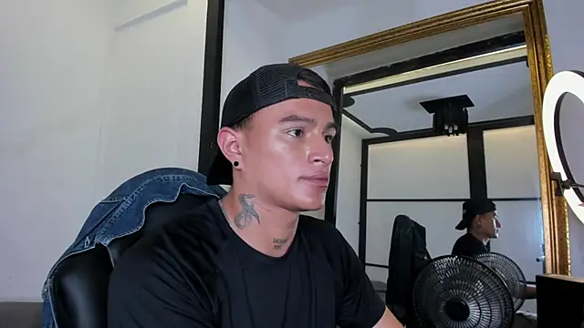 LiamDeep online show from October 9, 8:14 pm