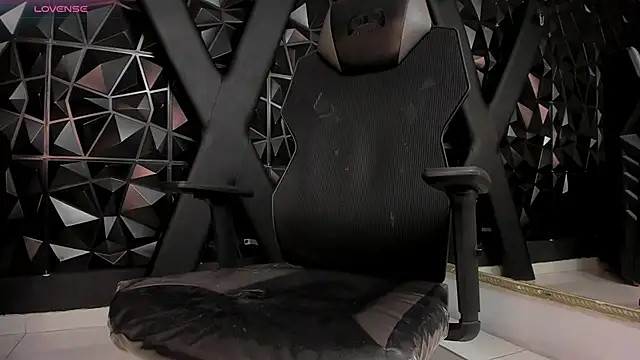 LiamDeep online show from April 4, 8:28 pm