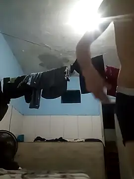 kelvinjesus34 online show from October 18, 6:18 am