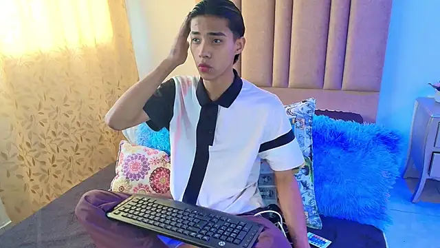 camilo nom online show from October 12, 12:54 pm