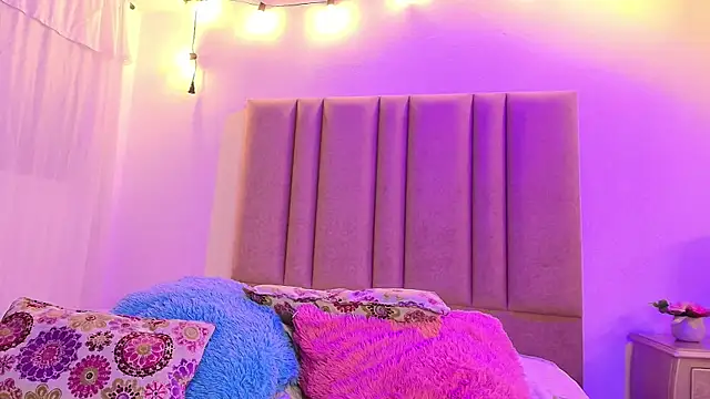 camilo nom online show from November 20, 5:07 am