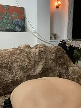 anhkiet huang online show from February 13, 5:18 pm