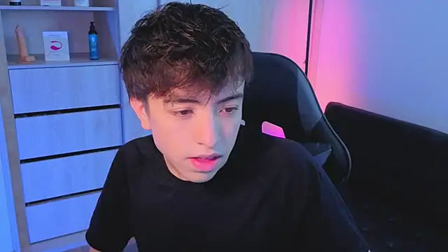 onlinenico online show from October 14, 8:05 pm