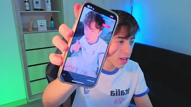 onlinenico online show from October 9, 8:14 pm