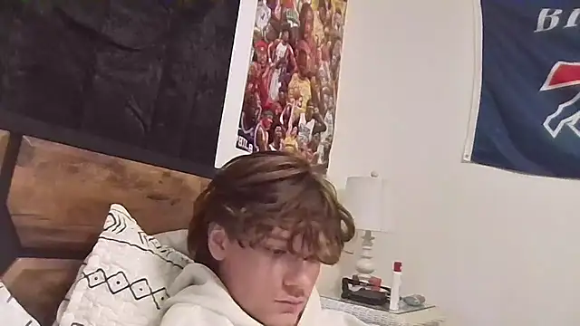 sexybigdick04 online show from November 3, 9:27 pm