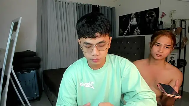 mightyhotcock online show from October 5, 4:33 pm