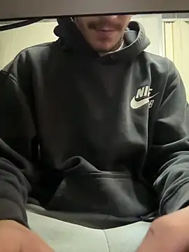 420boy   online show from October 13, 7:42 pm