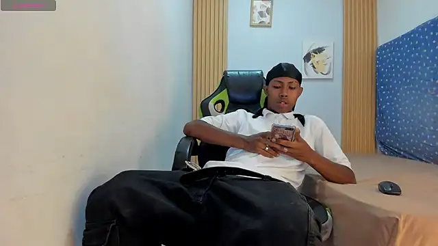 Jax Maliq online show from October 2, 2:04 am