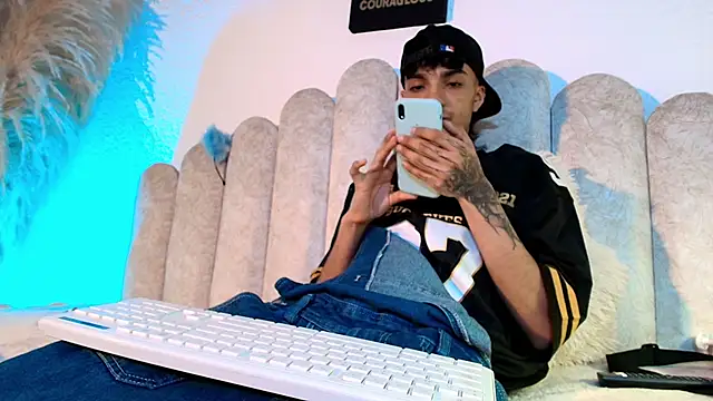 Daniels jil online show from September 9, 3:17 am