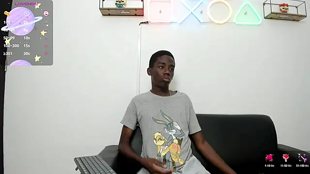 Snapshot of Alan_blacke chatting on September 22, 8:08 pm Alan blacke online show from September 22, 8:08 pm