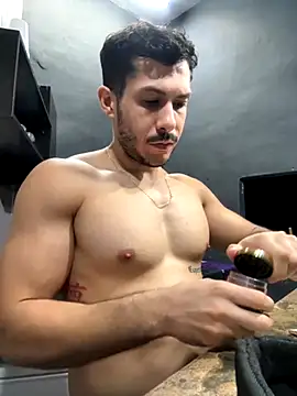 Snapshot of Darg98 chatting on October 1, 9:24 am Darg98 online show from October 1, 9:24 am