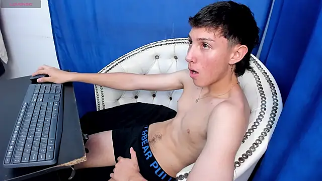 LittleDanny  online show from October 3, 3:28 pm