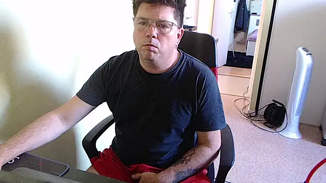 blueandwhite1 online show from October 21, 2:31 pm