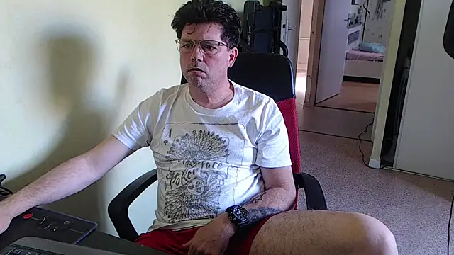 blueandwhite1 online show from April 8, 2:37 pm