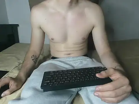 LiamMason online show from October 11, 3:43 am