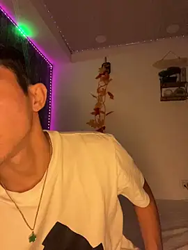 Alejandro BigCock22 online show from October 13, 7:58 am