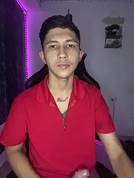 Alejandro BigCock22 online show from October 24, 1:07 am