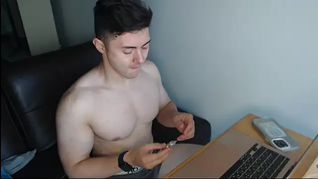 Snapshot of muscledoctor24 chatting on September 17, 8:26 am muscledoctor24 online show from September 17, 8:26 am
