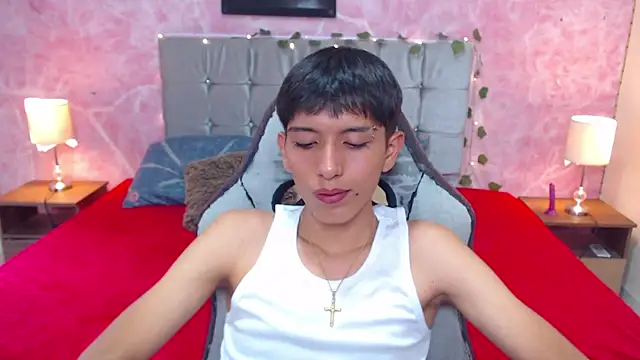 MAXIMILIANO  HOT online show from September 9, 6:40 pm