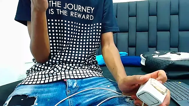 daniel evans69 online show from October 11, 7:18 pm