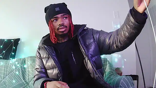 risktakinndolo online show from November 24, 7:37 pm