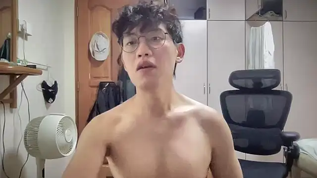 Passionatetwink2 online show from October 10, 5:18 pm