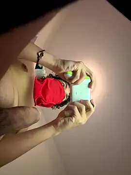 lionr0660 online show from October 3, 3:11 am