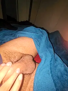 sthuart22 online show from February 13, 6:52 am